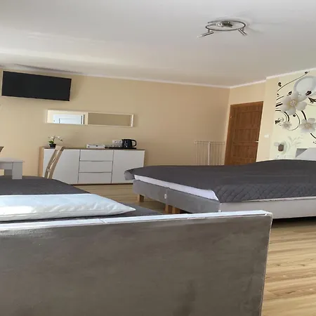 In Mi Dzywodzie Near Baltic Semesterbostad